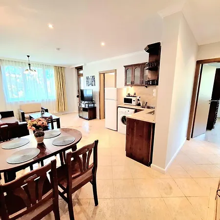 Marina Forest Апартамент *