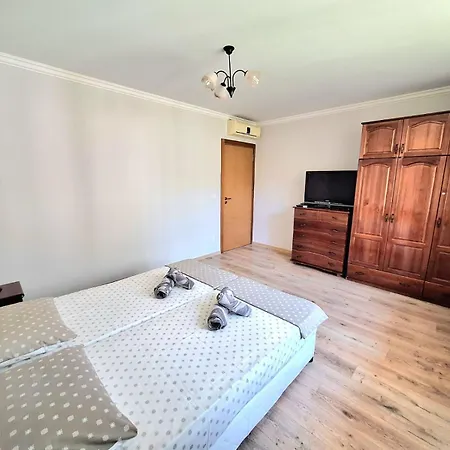 Lägenhet Marina Forest